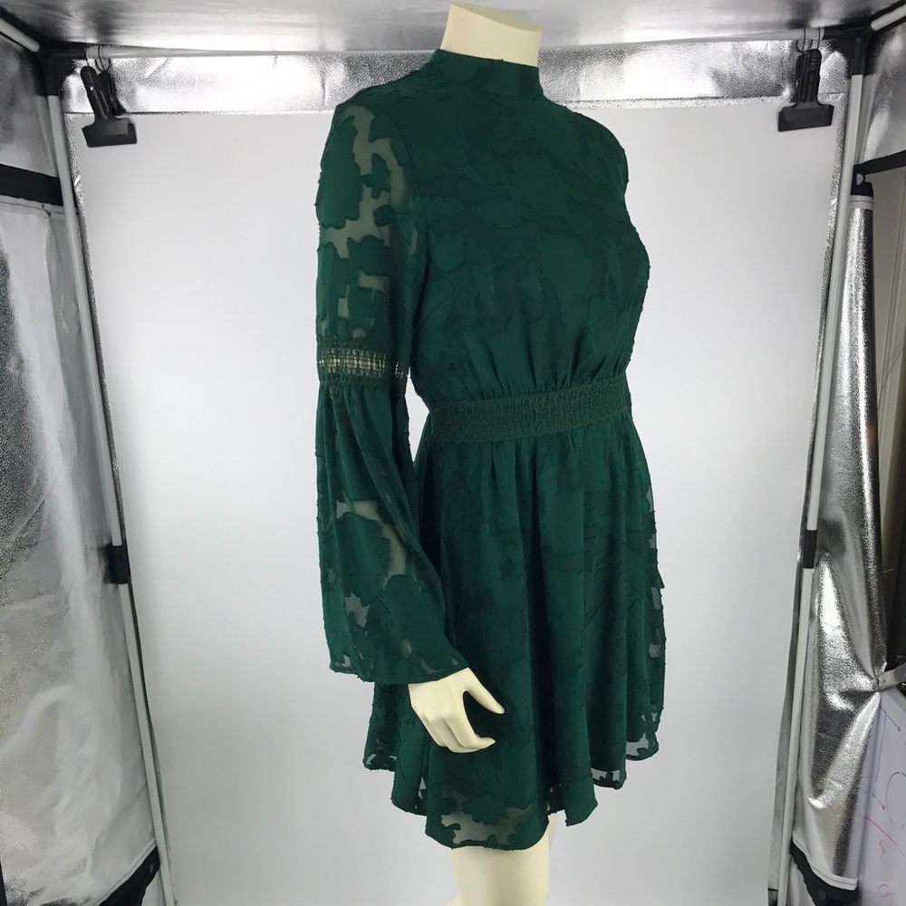 Emerald green bell long sleeves boho style dress